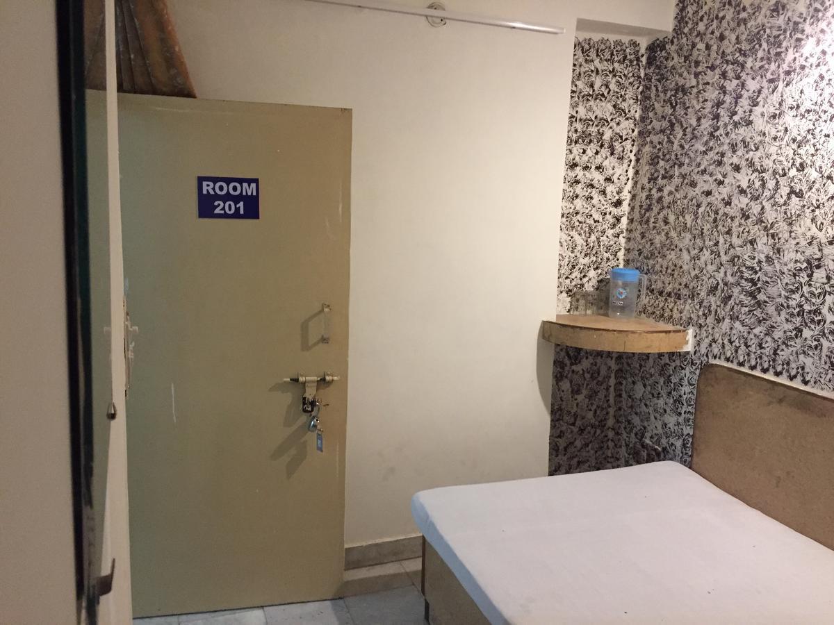 Karam Durga Guest House New Delhi Extérieur photo